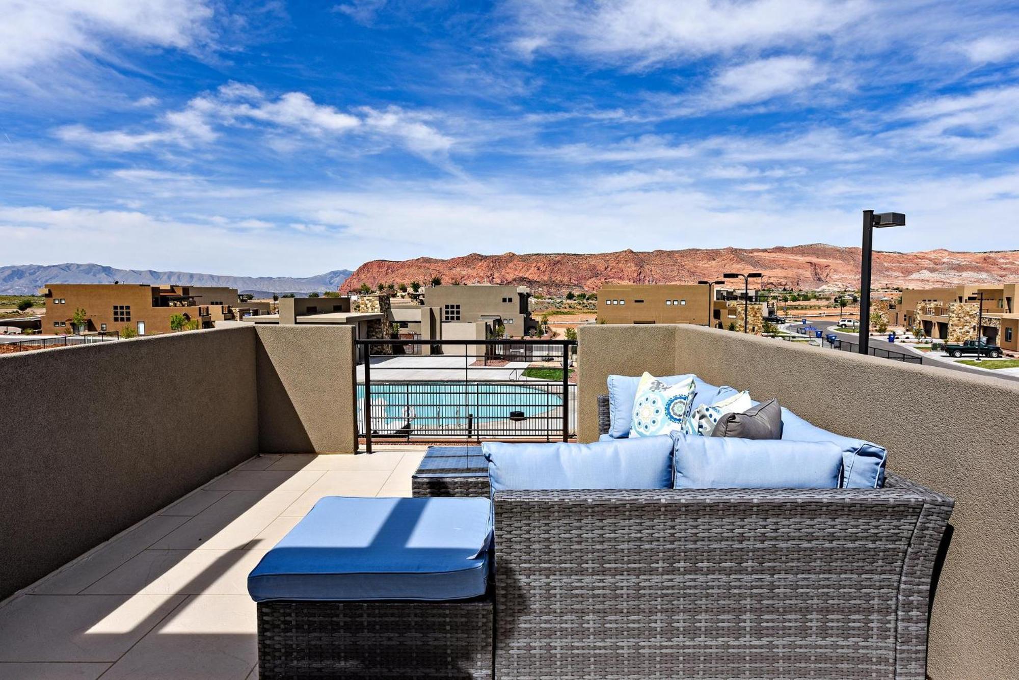 The View At The Escapes Vila St. George Exterior foto