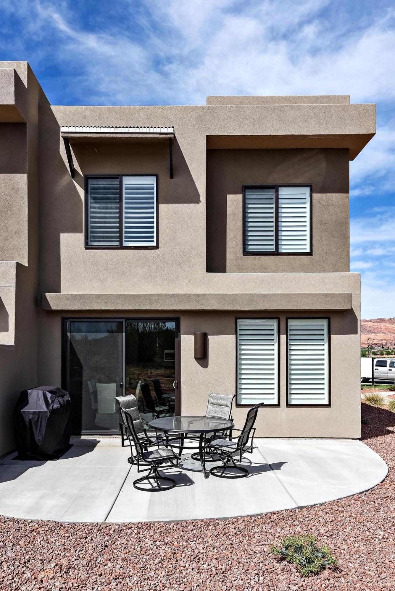 The View At The Escapes Vila St. George Exterior foto